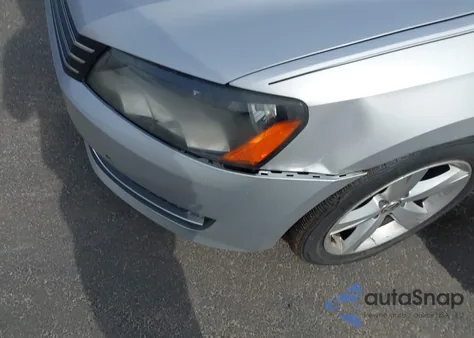 2012 Volkswagen Passat 2.5L Se из США, поврежденный, VIN 1VWBH7A31CC101583